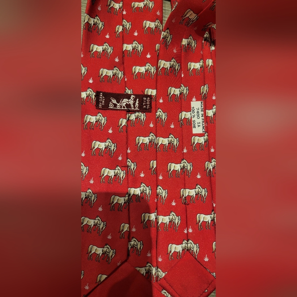 HERMES Paris Vintage Silk Tie HORSE PAIR RANCH ANIMAL Red 7480 IA - Picture 2 of 3
